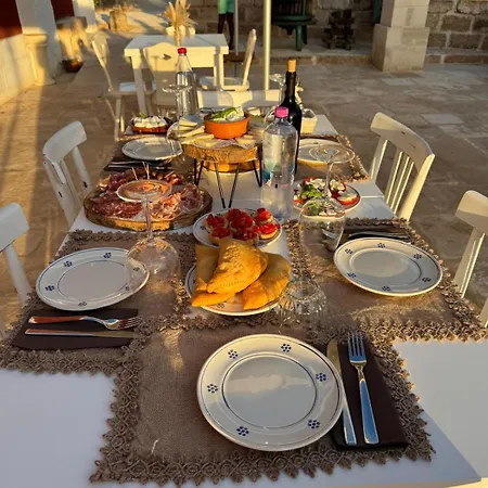 Parco Del Vecchio Фермерский дом *